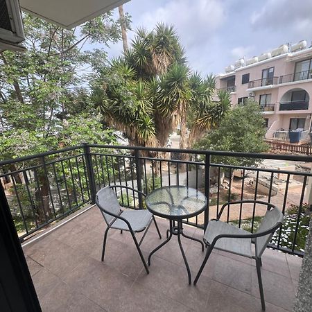 Cozy 1 Bedroom Apartment Close To The Beach Пафос Екстериор снимка