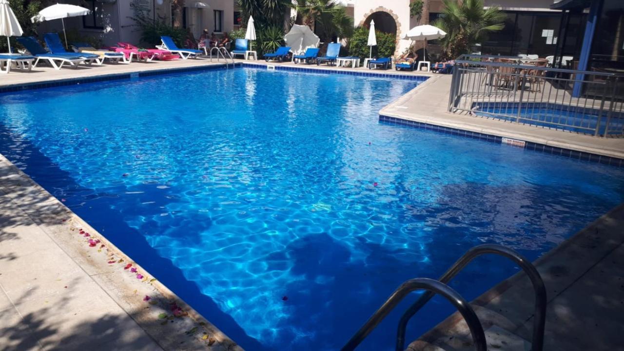 Cozy 1 Bedroom Apartment Close To The Beach Пафос Екстериор снимка